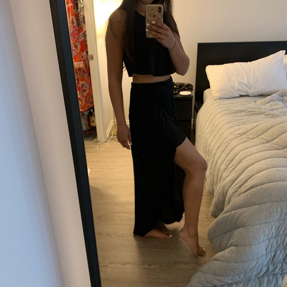 Black Two Piece Set - Picture 3 of 3